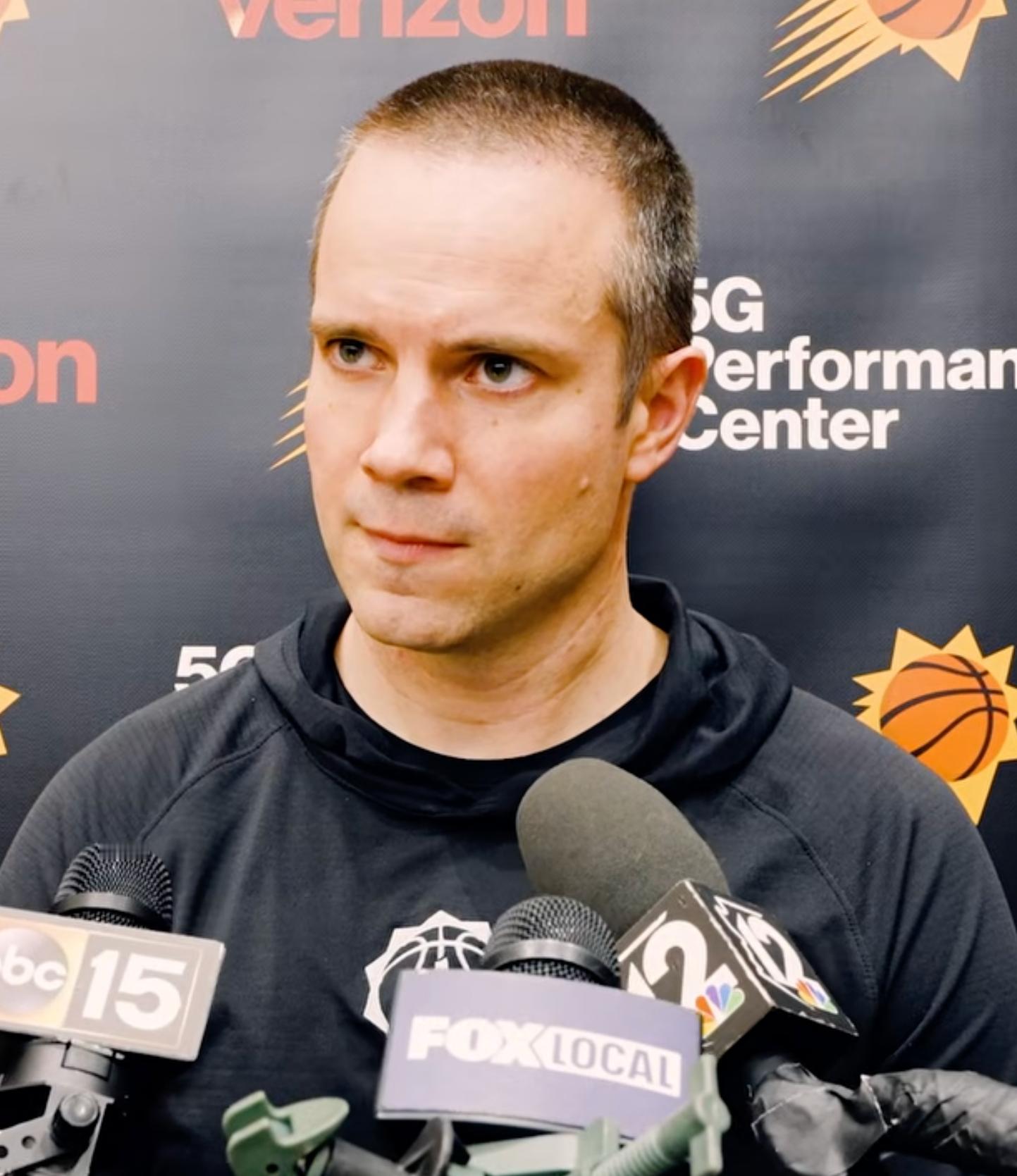 奥特表示本周的球探工作和准备工作都有所增加，更接近季后赛的强度。但他强调不能让过