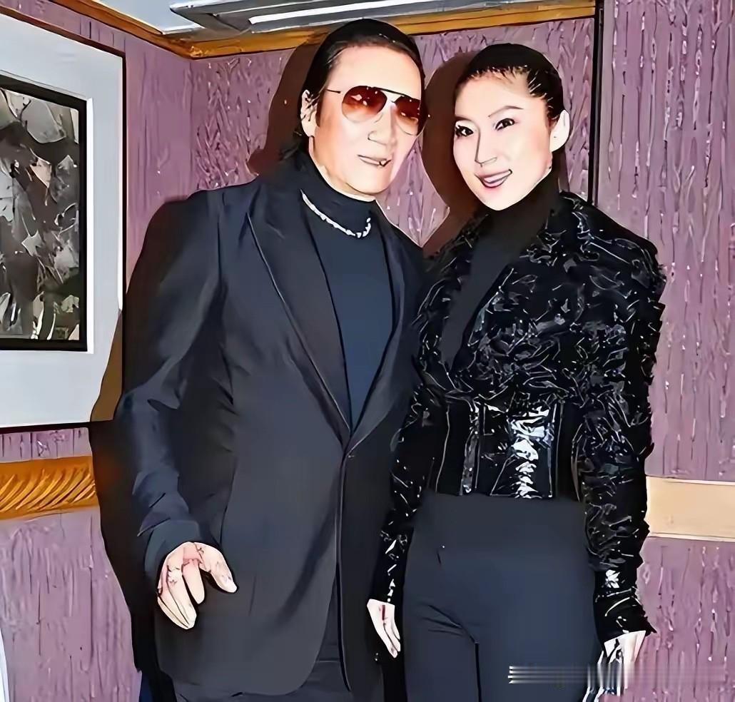 谢贤他妈妈活了102岁，谢贤80多还经常熬夜到一两点打麻将，这家绝对是有长寿基因