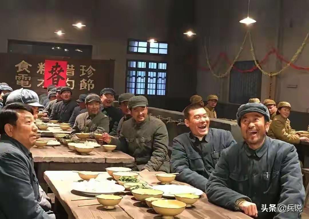 黄埔一期到底有多恐怖？645个同学，撑起整部近代史
 
我最近翻近代史资料，真的