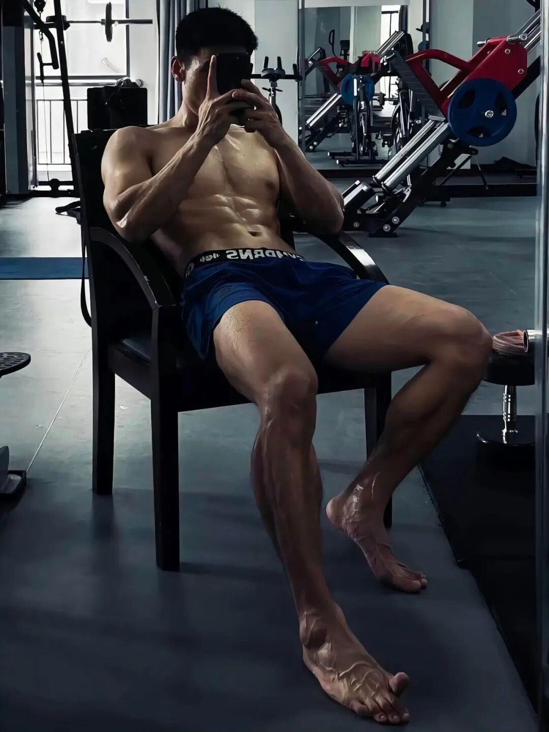 努力的人，终会被命运偏爱；坚持的人，终会被时光温柔以待。 ​​​