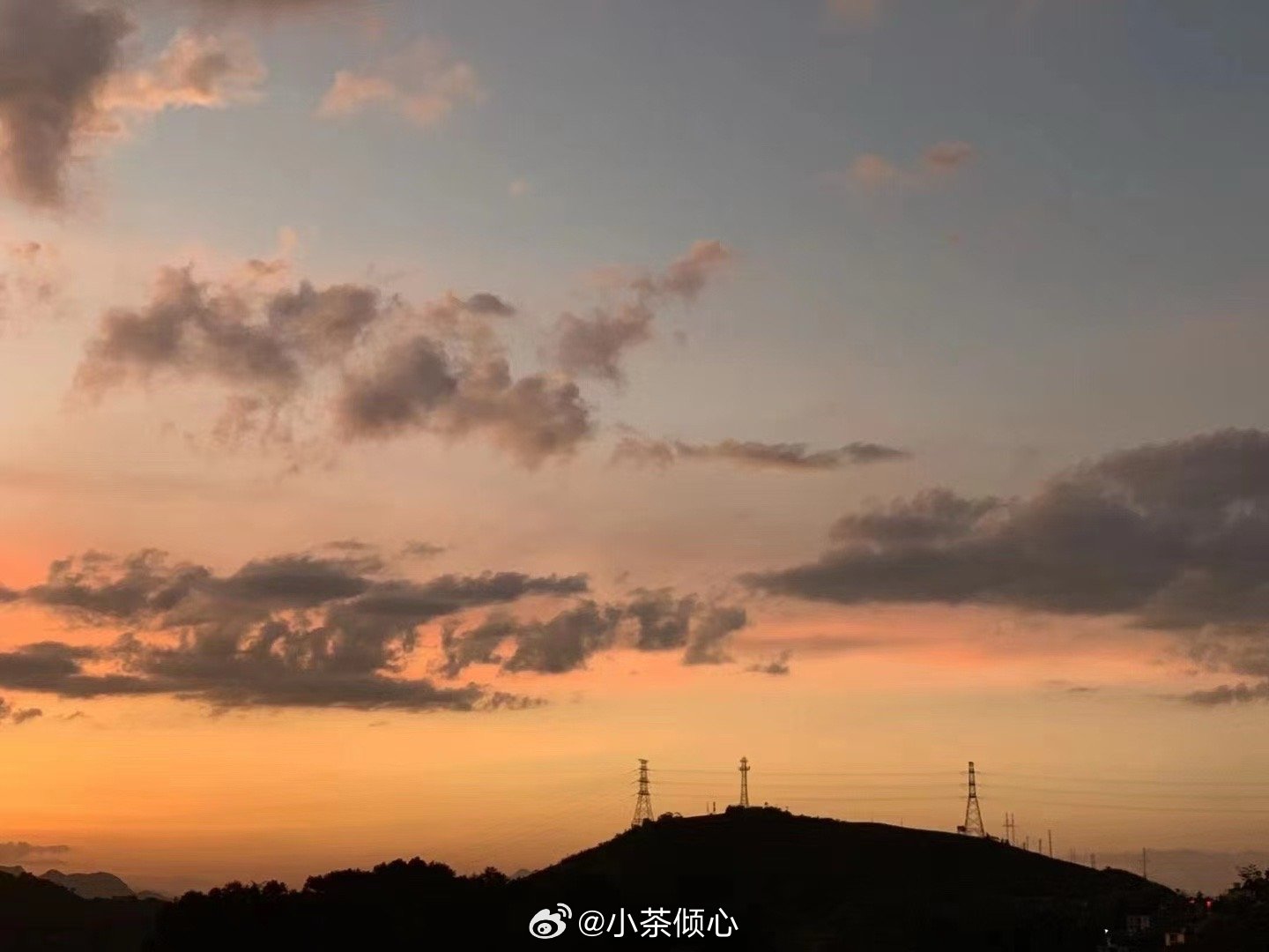 日落比日出好看。人生的精彩时刻大多在下半程。 