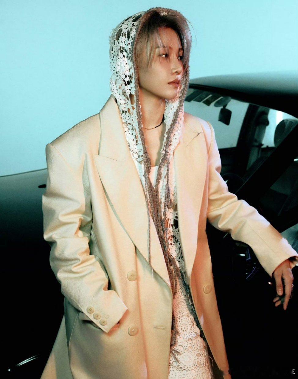 微博之夜第四波阵容有刘雨昕！可以期待雨昕的红毯造型啦！ 