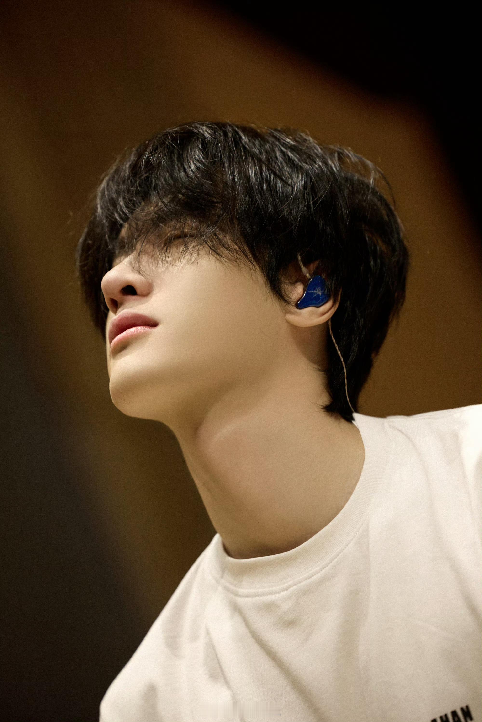 展轩周日下午3点见  展轩生日会排练照片，期待