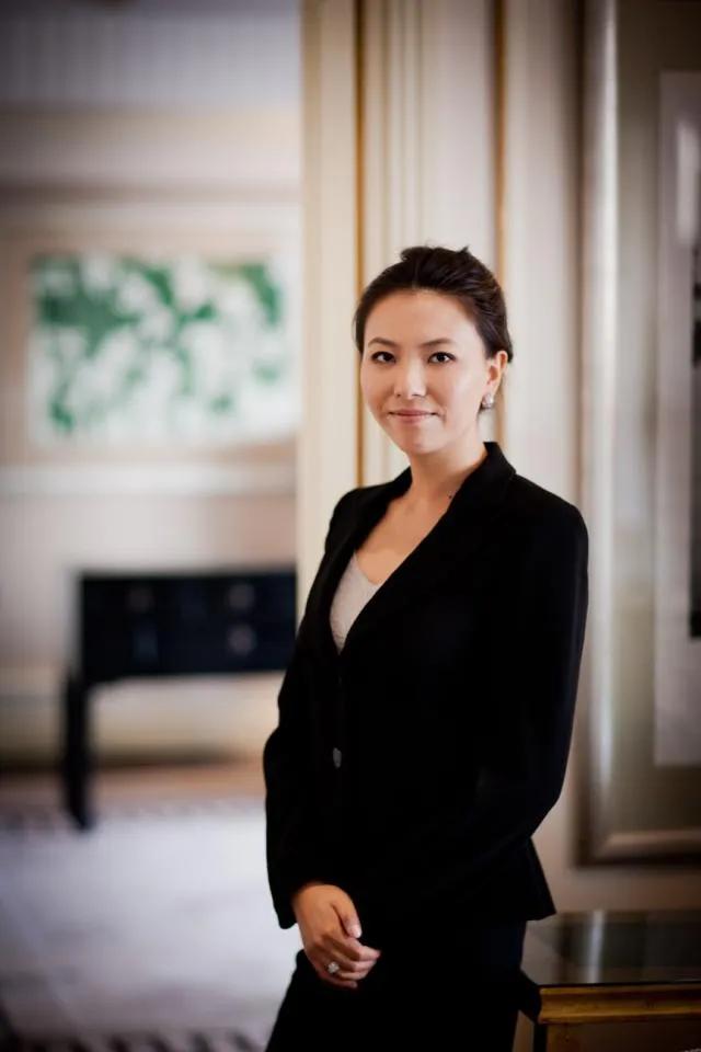 【潘小瓅与张维为】
潘小瓅曾任加拿大麦吉尔访问学者
张维为曾任瑞士日内瓦国际与外