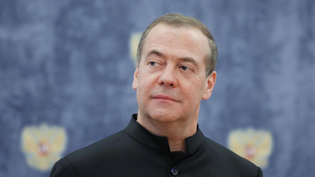 梅德韦杰夫祝贺穆杰塔巴·哈梅内伊当选伊朗最高领袖

俄罗斯卫星通讯社 2026年