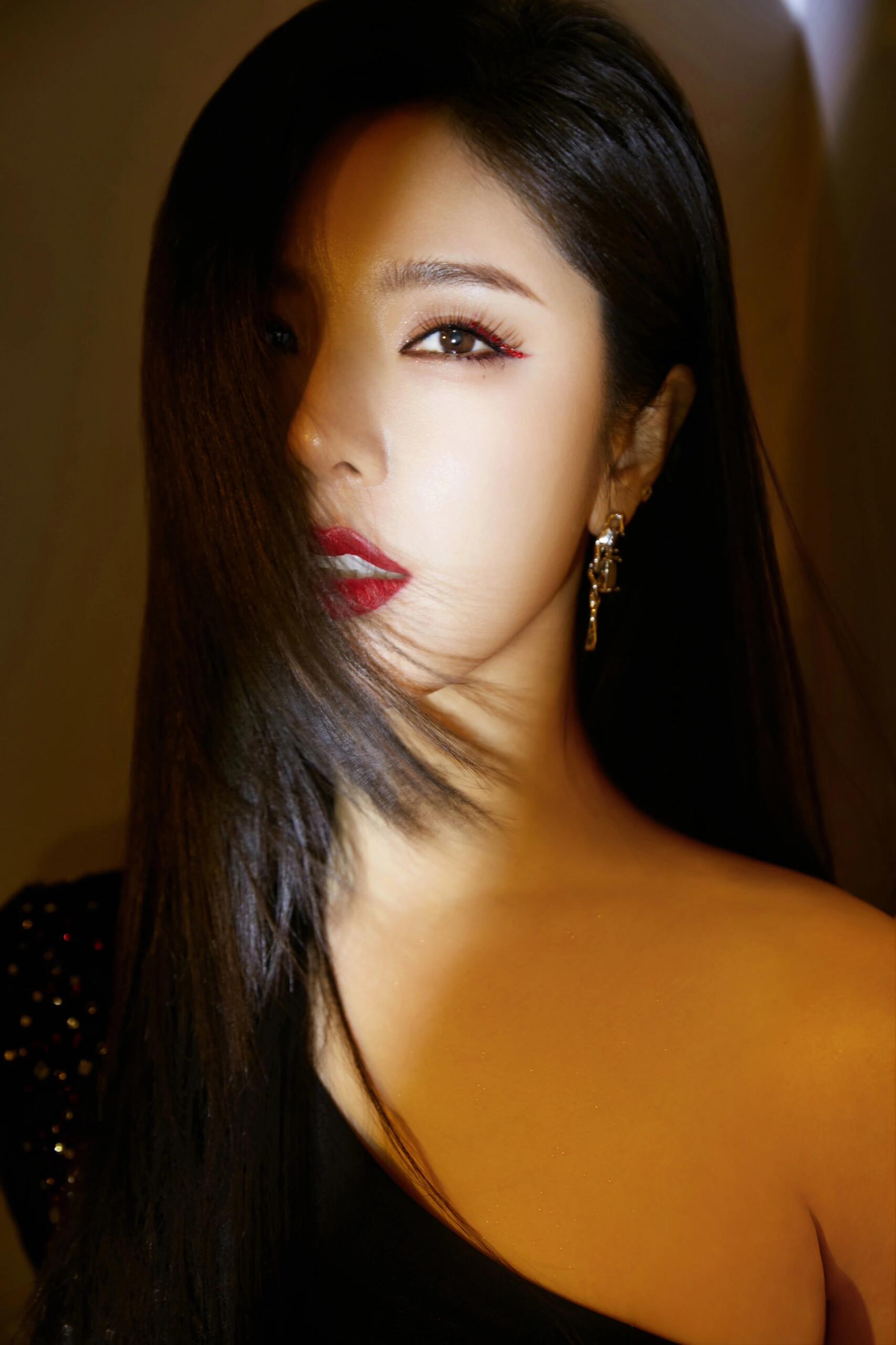 赵奕欢谈浪姐先爱自己才被看好，舞台全力以赴，姐姐清醒又有力量。 