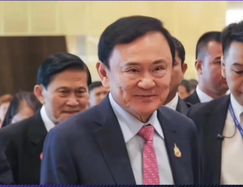 泰国前总理他信在泰柬风波后首次露面，他信说，自己以前和洪森亲如兄弟，但是现在不再