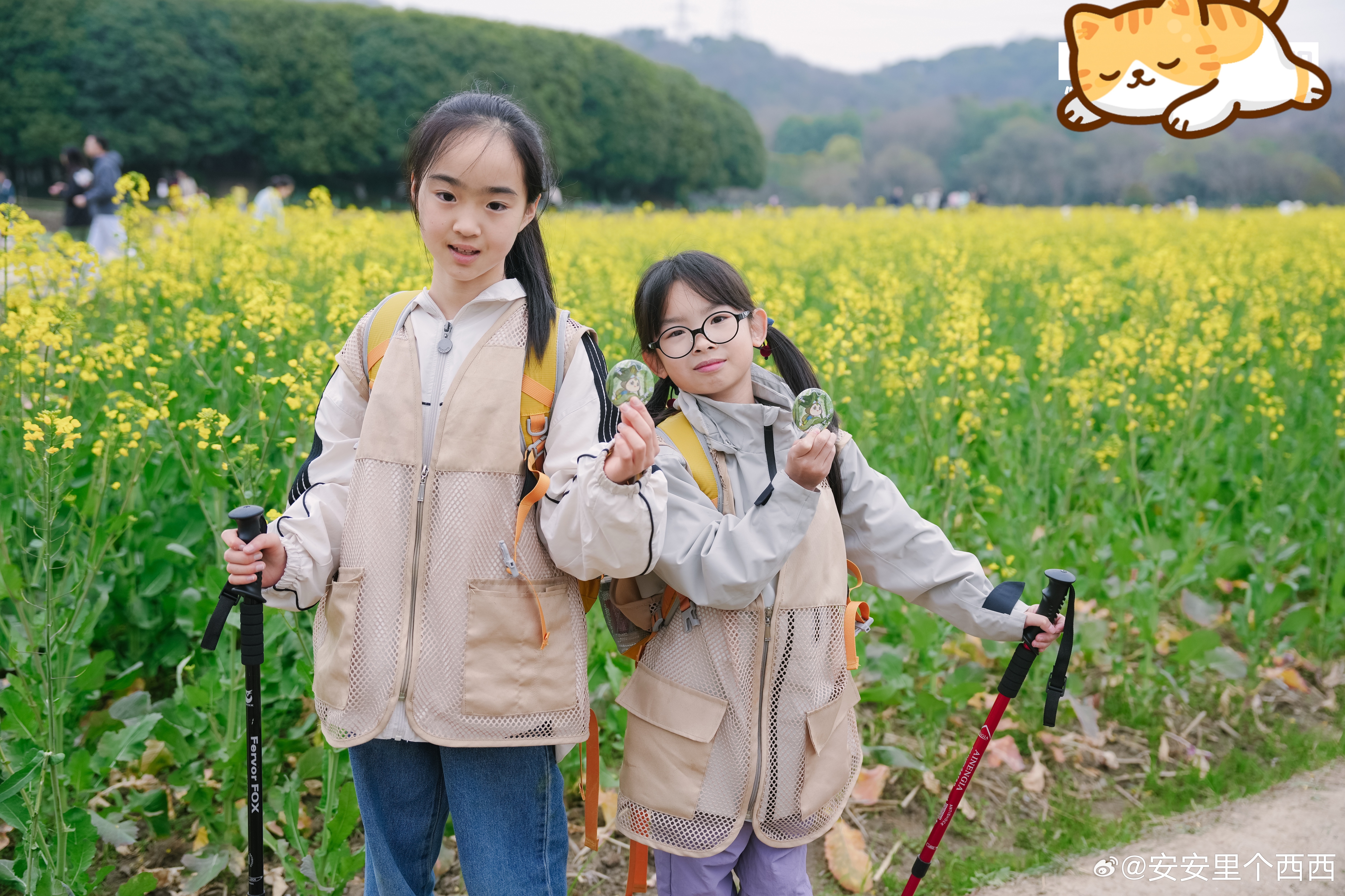 今天安姐长这么大第一次去参加了独立营和隔壁邻居圆圆一起去参加的圆圆只比安安大四个