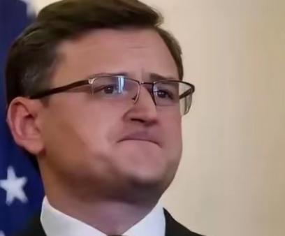 乌克兰还是有聪明人的，乌克兰前外长在接受采访时表示：俄乌战争结束后，乌克兰很有可