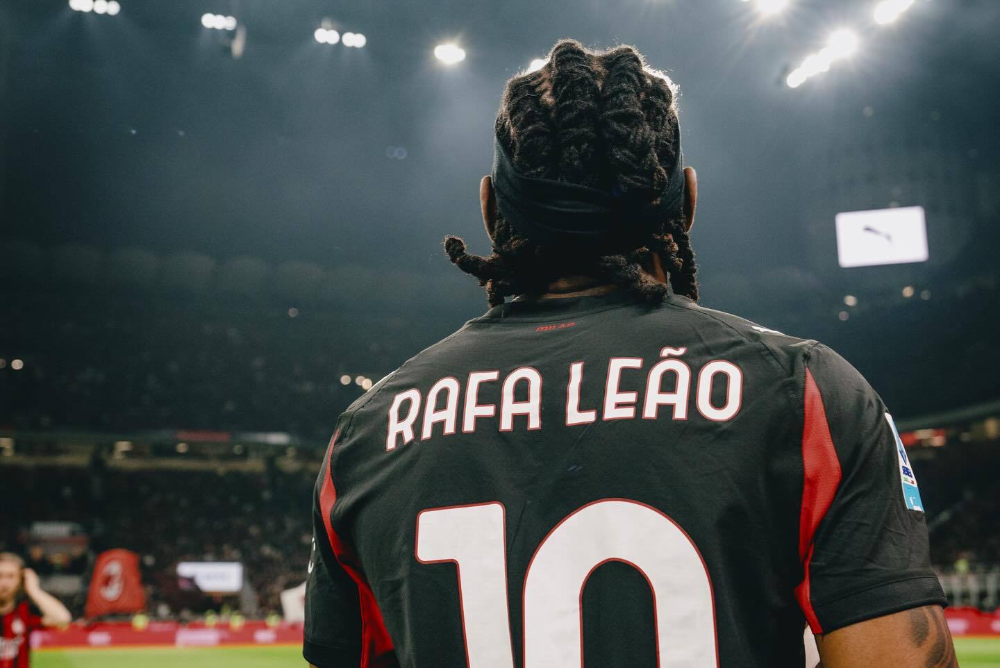 【拉斐尔·莱奥🇵🇹】 “压力！！❤️🖤”sempremilan米兰德比