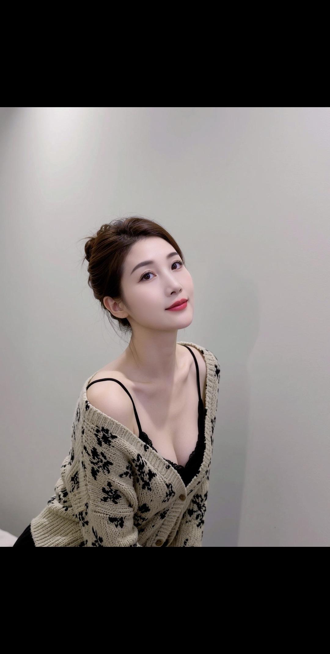 人需要有翻篇的能力，能拿得起也要能放得下，翻片不是为了原谅谁，而是为了...