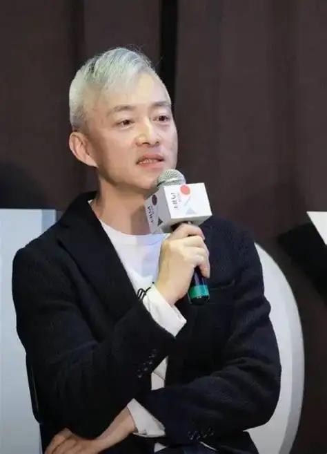 这下彻底沸腾了！56岁的亚宁官宣复出，直接戳中了60后70后的青春回忆杀！

前