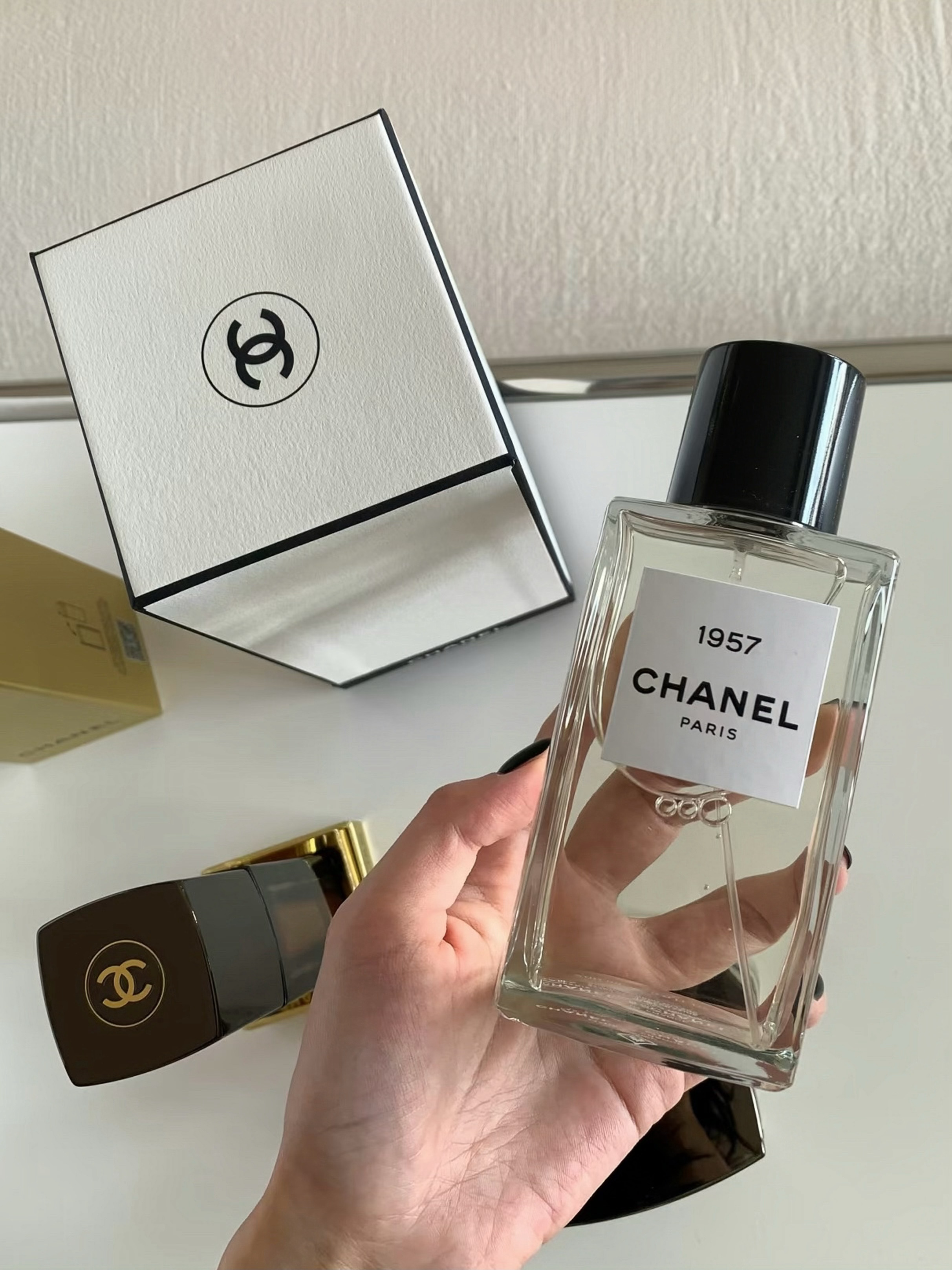 新年在FragranceNet给自己挑的新香到啦～这次被两瓶香奈儿狠狠拿捏了！香
