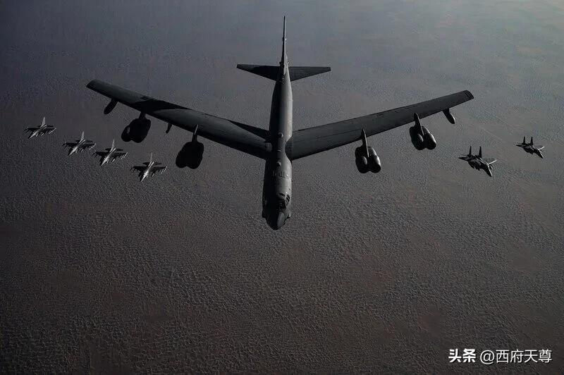 很多人不理解，美国明明知道空袭的作用有限，为什么还是跟随以色列一起开战了！我认为