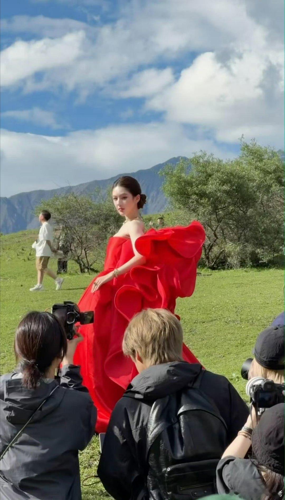 VOGUE审美  露思赢麻了 