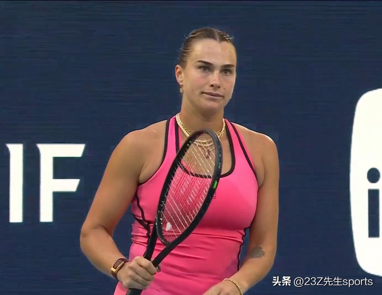 萨巴伦卡赛后采访：郑钦文是非常厉害的对手，今天在赛场感受到家一样的支持，看到现场