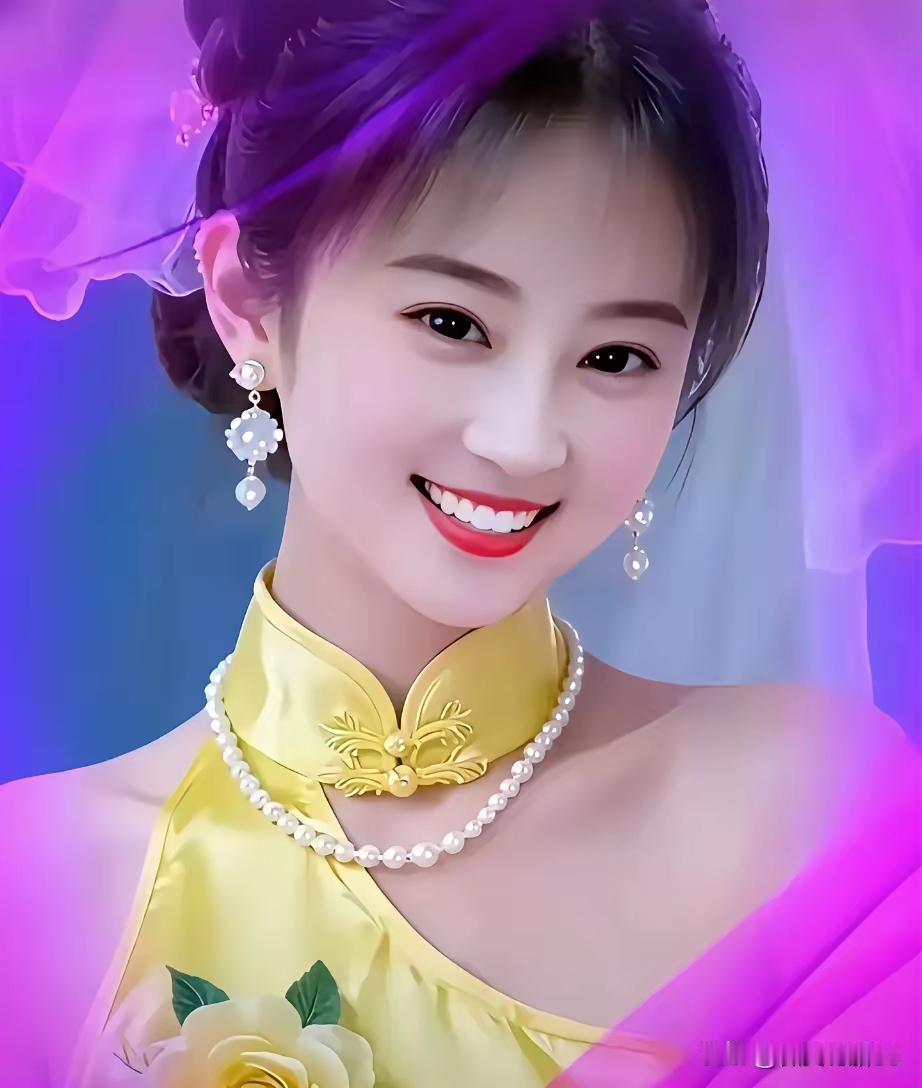 自我欣赏自身美丽，从打扮中获得满足感和成就感[给力][给力][给力][比心][比