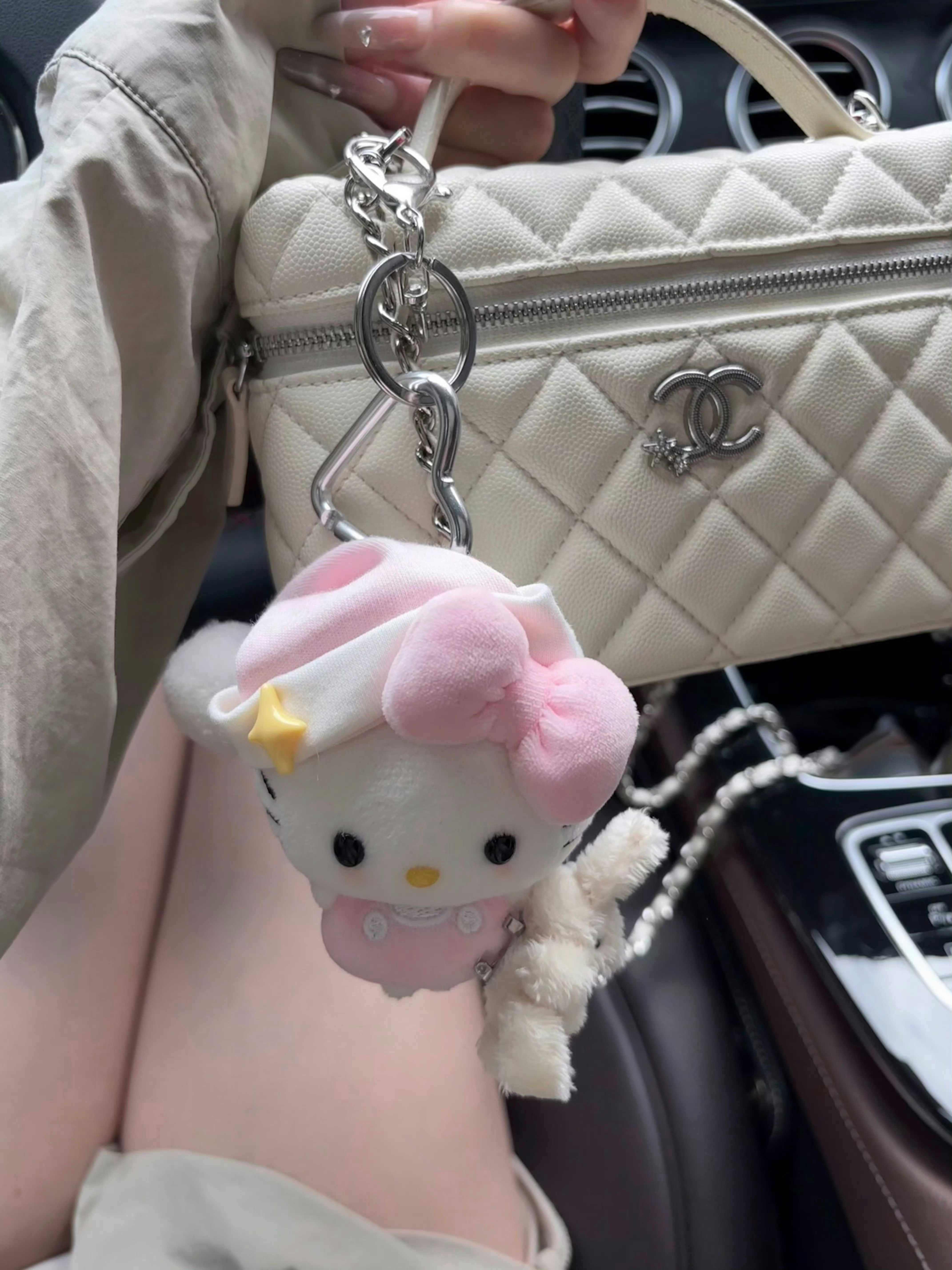 任何关系里 我永远不会做第一个掀桌子的人 你也别让我一品就够 一看就透.情感热点