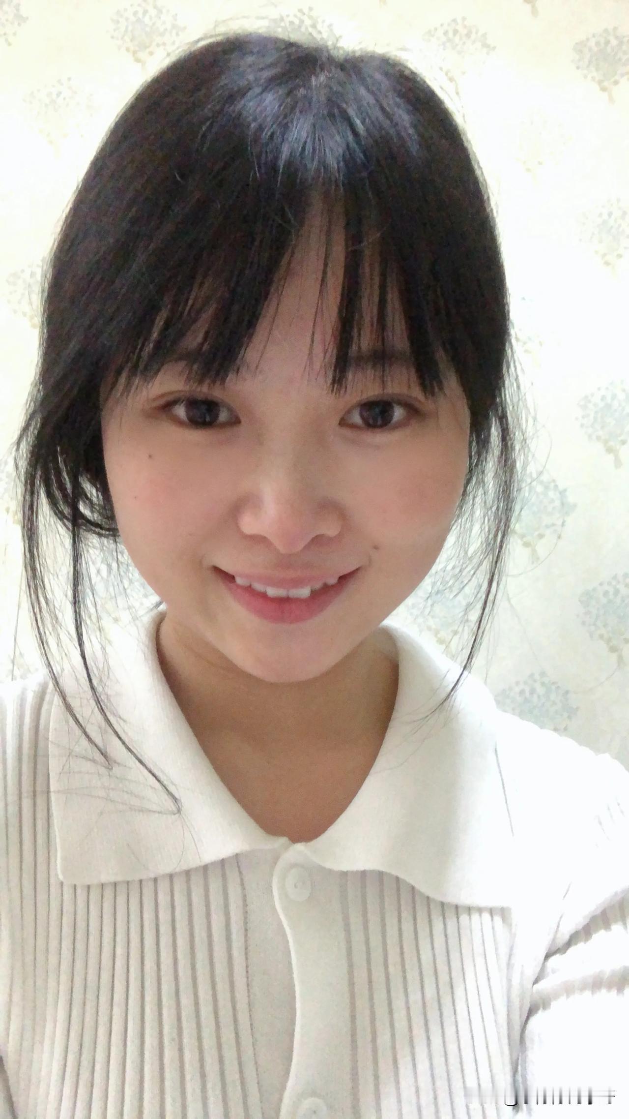 下班回来吃上这么一碗热乎的抄手，一天的心情都变好了！