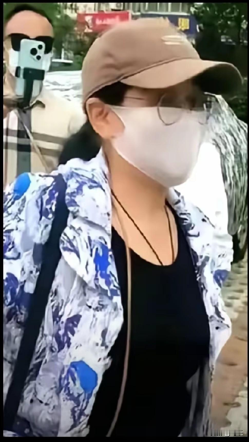 柴桑大姐直播提到2026年要对用假户办保险单一事追责，感觉杜小勇这下是真摊上大事