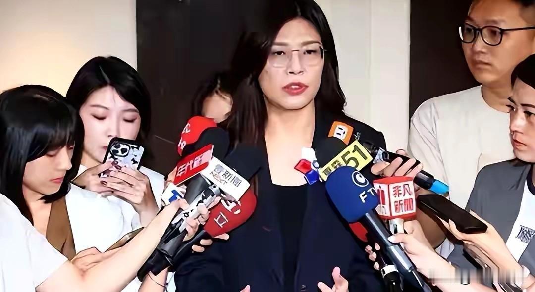 就国民党来讲，什么样的人才能担任中国台湾地区领导人？
一段时间来，国民党内不时传