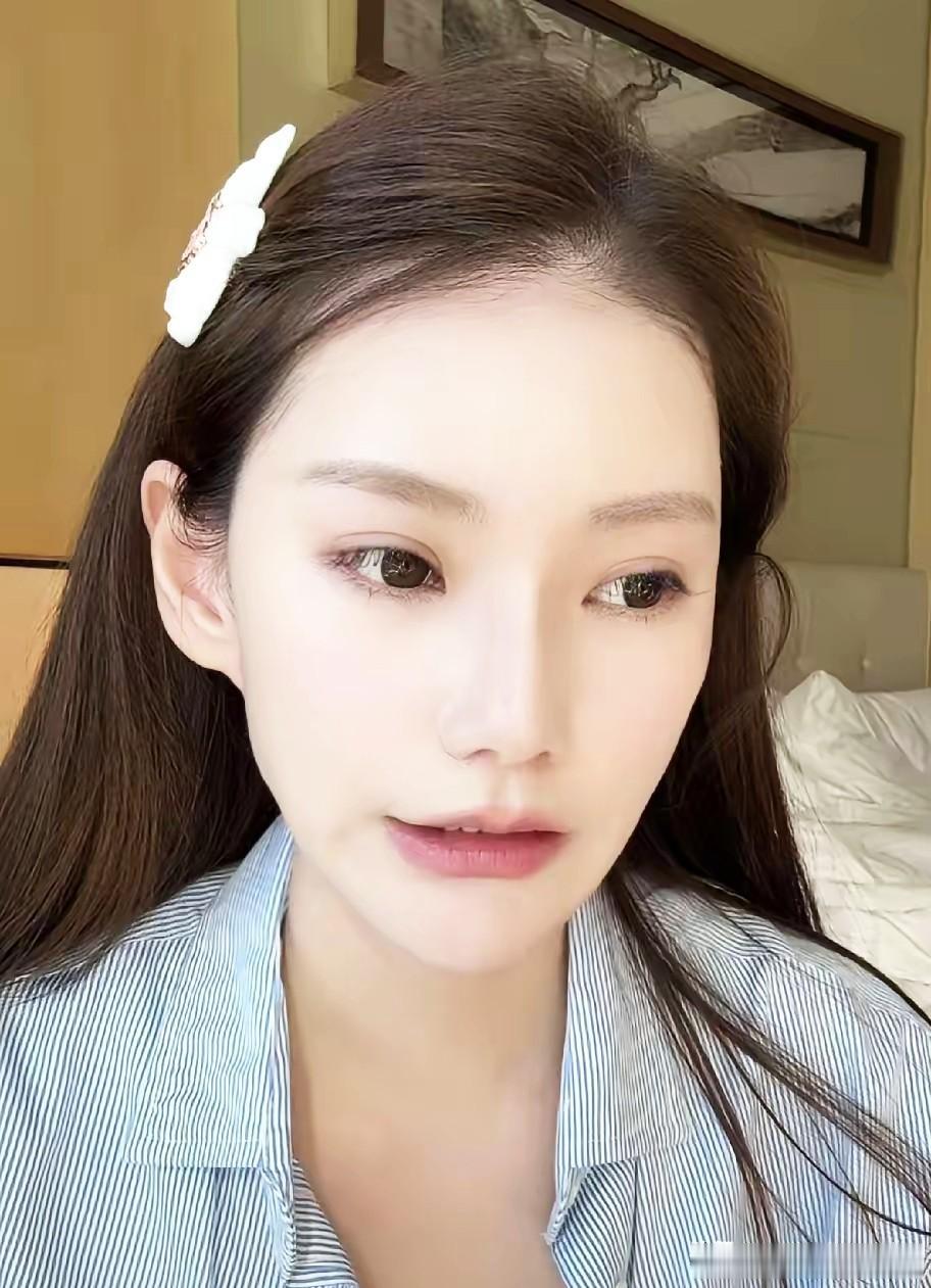 近日马筱梅分享了一件温馨日常，让人瞬间被这位儿媳的高素养打动。
 
据悉汪大爷近