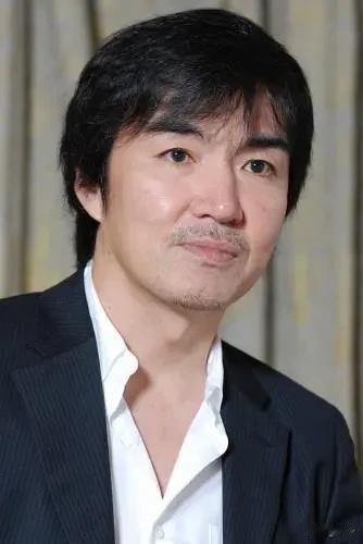 东野圭吾说：“人性这东西，不要对任何人抱有任何道德洁癖的希望，这个世界上每个人都