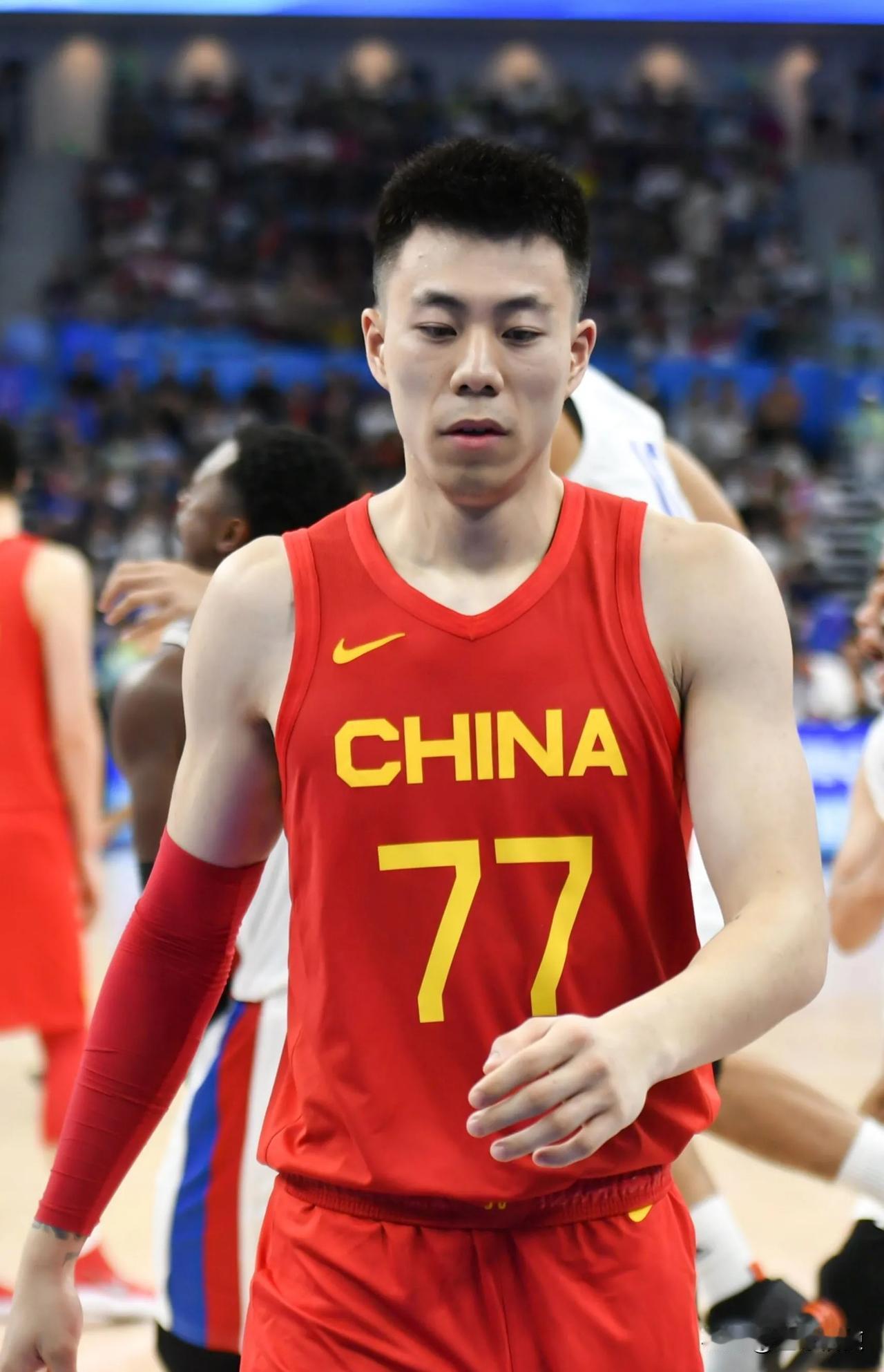 辽宁梭哈王俊杰，准备交易张镇麟，最主要是王俊杰的人事关系在辽宁省体育局，辽宁男篮
