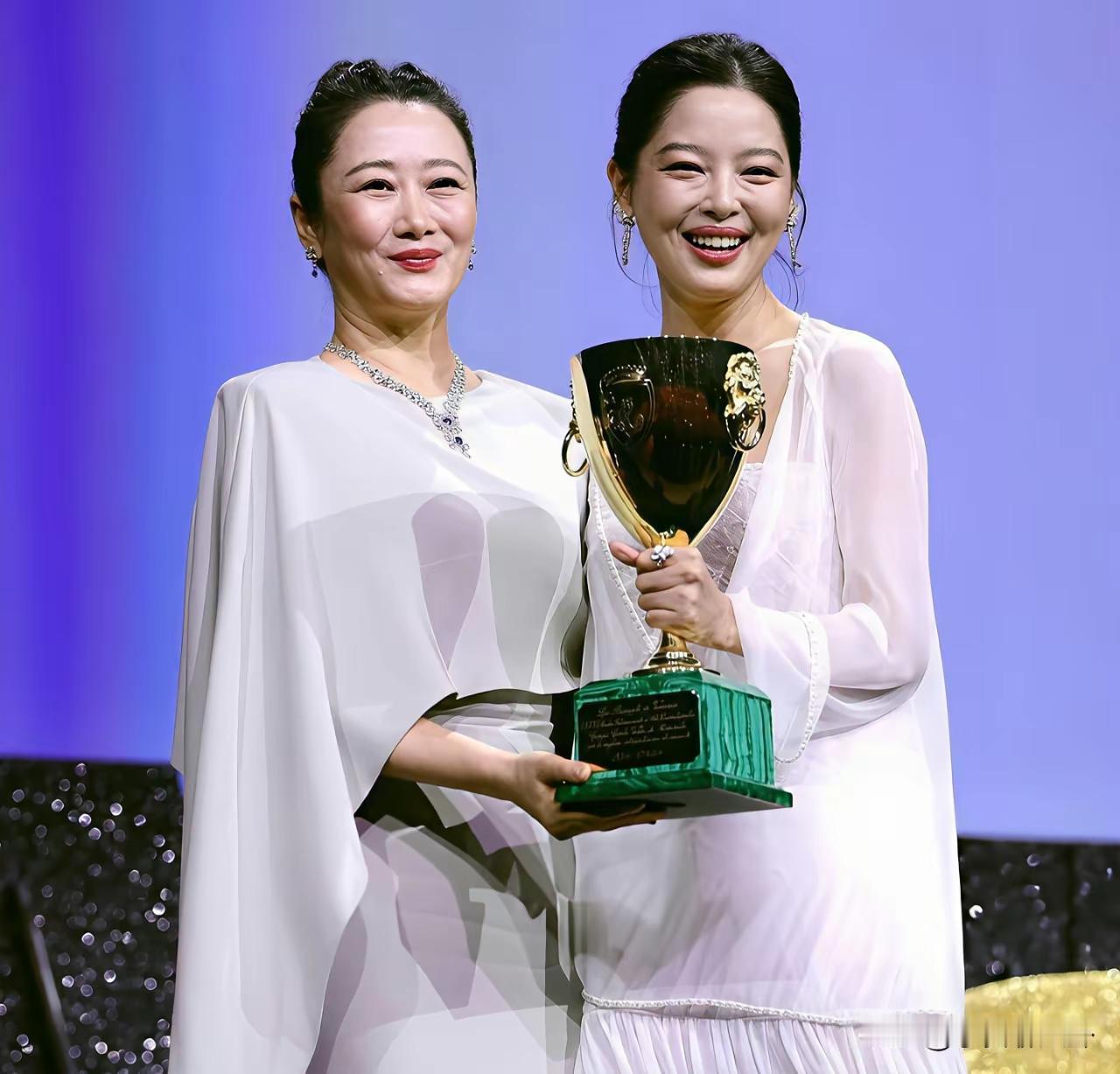 辛芷蕾这类演员都有个特点，不会按一堆剧，尤其是古偶不多，流量不高，作品不会多到滥