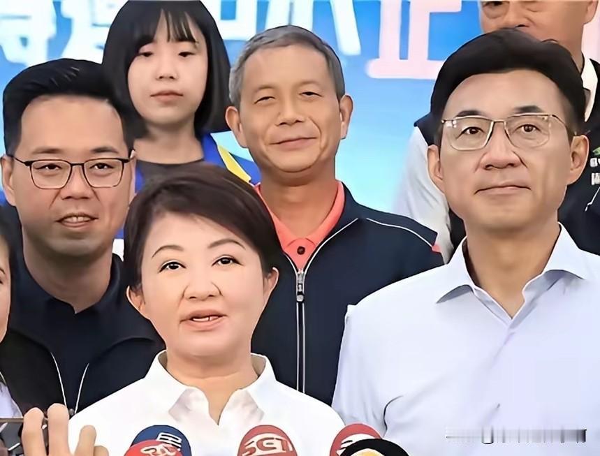 跳过党内选举直接官宣！卢秀燕荒唐卡位，戳破台湾民主闹剧
—————笔者ahwwx