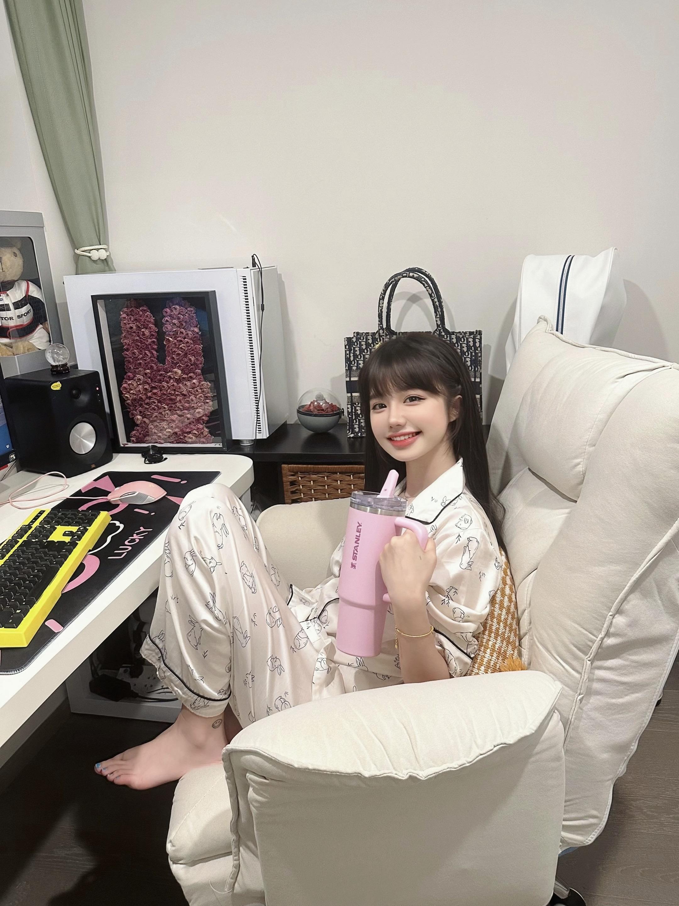 想看一下打瓦的人都长什么样。