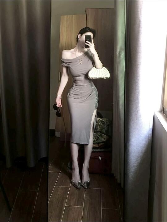 清冷气质美女感还得是灰色系穿搭！