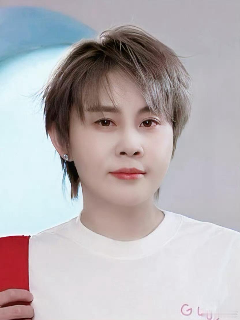 王濛说伦敦回来给李小冉带礼物 王濛伦敦行程安排上新！一边解锁《伦敦合伙人》全新旅