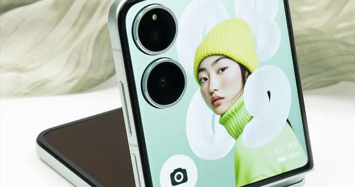 小米MIX Flip 2上手玩：这次，可玩性极高的外屏成了主角