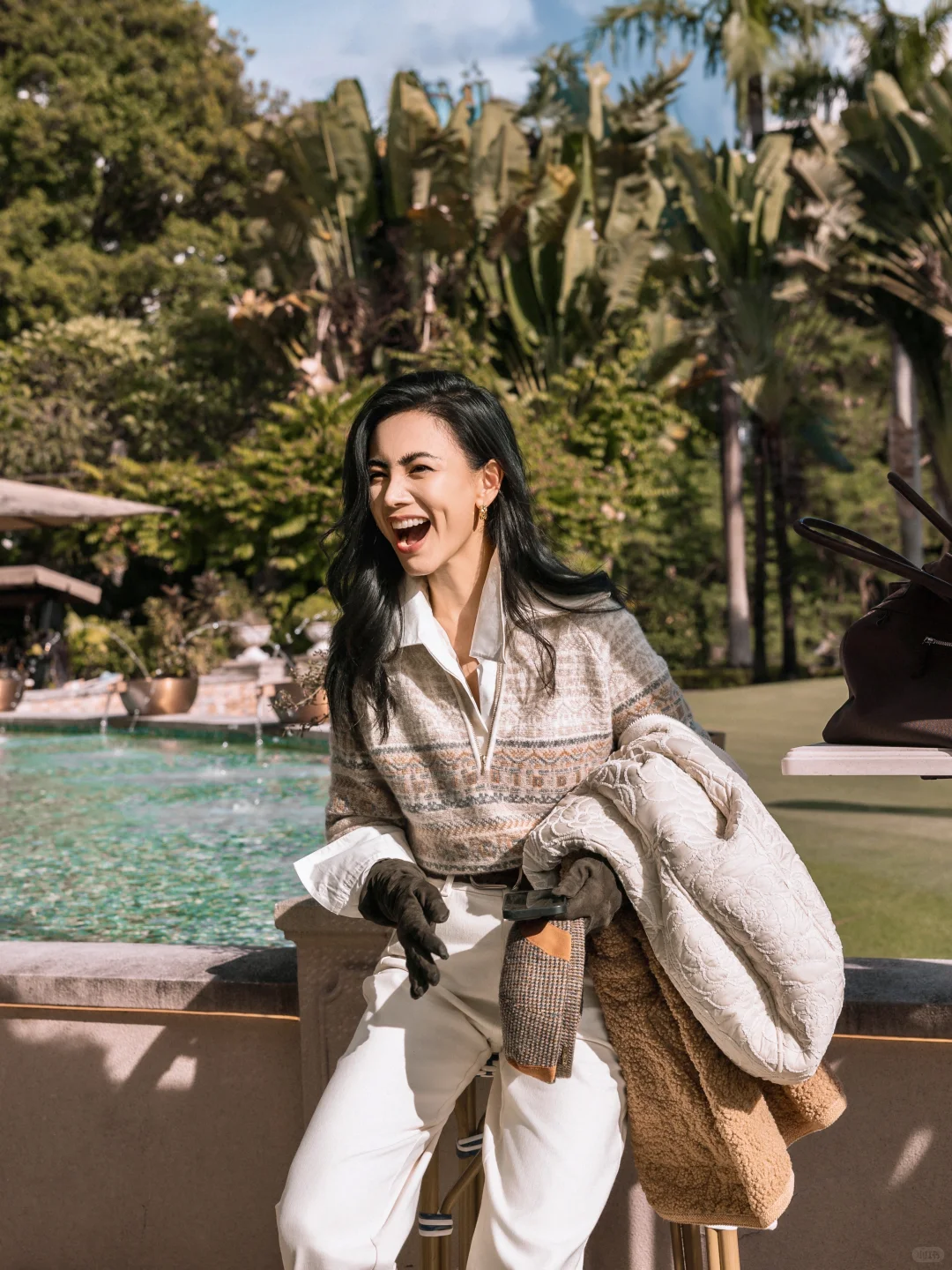 泡在阳光里的女孩👧