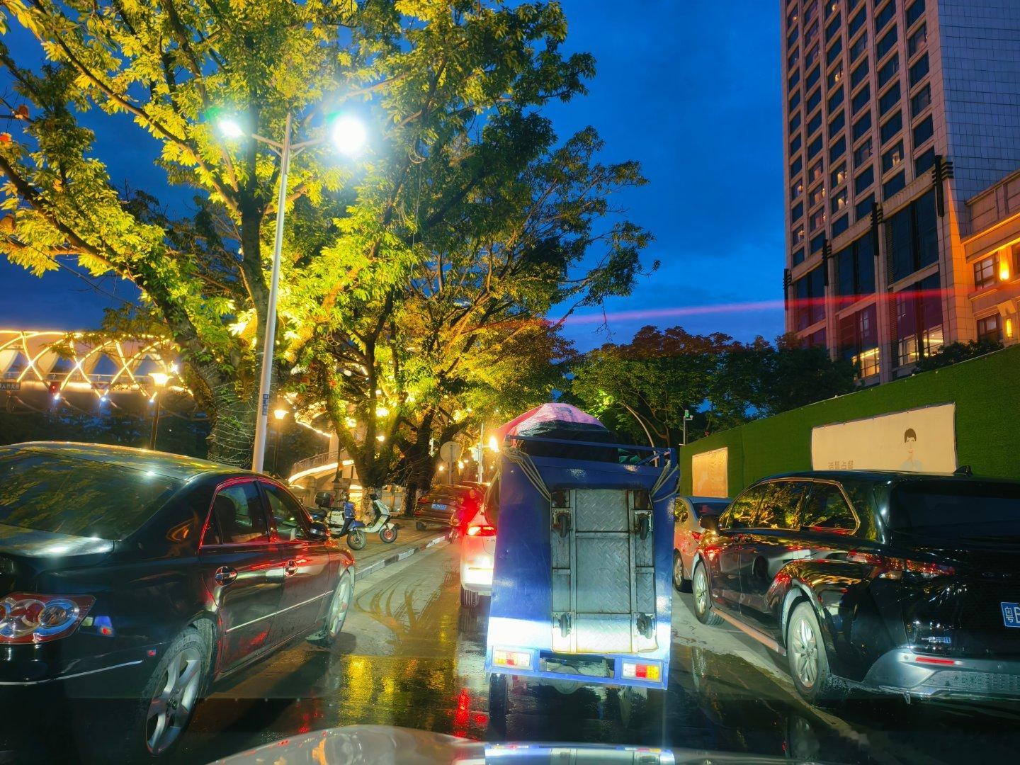 中山商业城建观察录 第一次见喜来登旁边这么挤塞，看来香山古城真的火起来🔥 