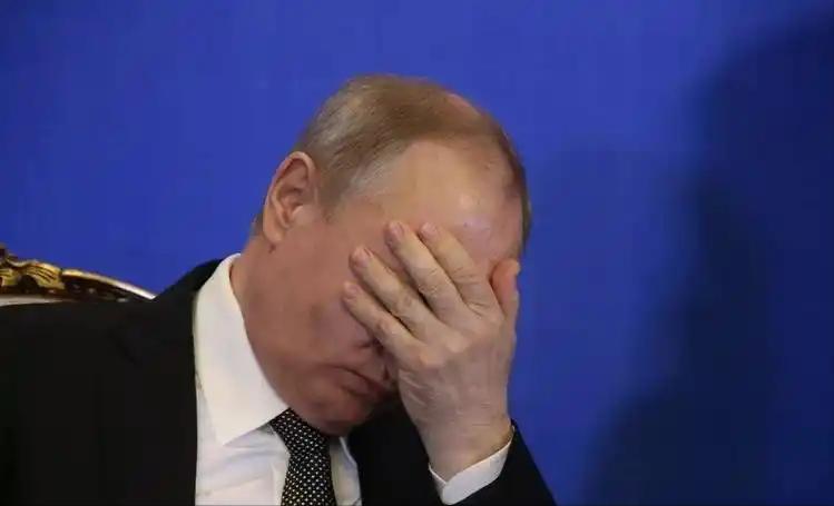 坏消息一个接一个，普京一个月内两次发飙，俄罗斯经济崩盘预警..
 
近期俄罗斯经