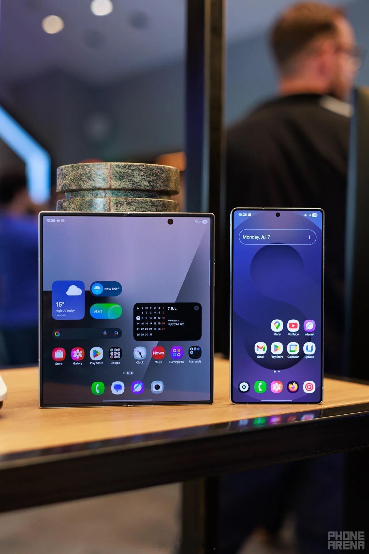 三星Galaxy Z Fold 7 对比 三星Galaxy S25 Ultra2