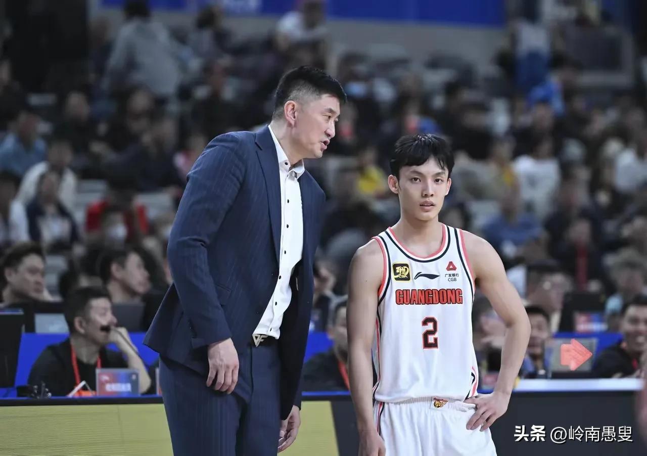 广东队阵容不整时可以打出好成绩，而阵容齐整时却一胜难求。说明什么问题？
是球员的