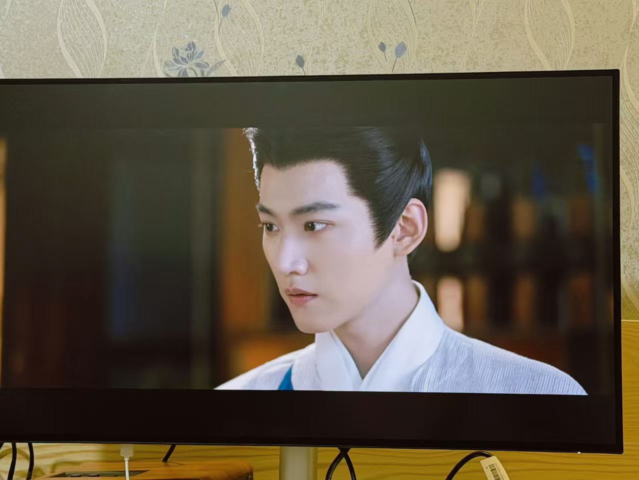 于正说每天看《金吾不禁》都看得我吊成翘嘴，周柯宇赵晴cp感是实打实的足。好好好能