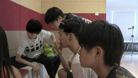 TFBOYS练舞旧照TFBOYS11年前旧照 TFBOYS11年前旧照 ​​​