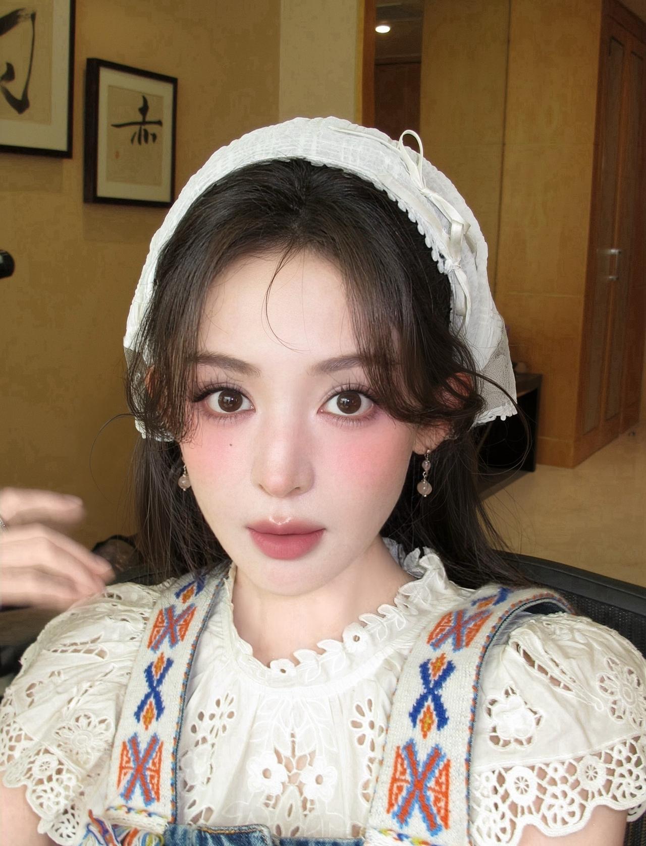 娜扎脸颊痣点回来了梦回早期啊。。 ​​​
