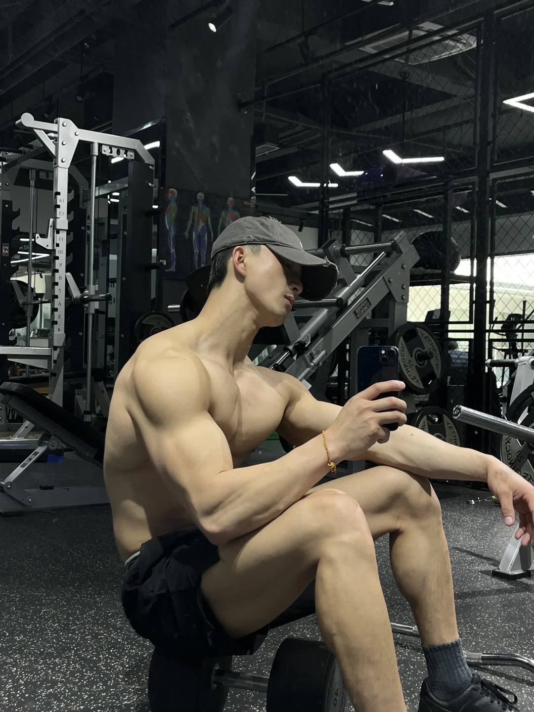 健身私藏：练出线条感，内调比猛练更关键