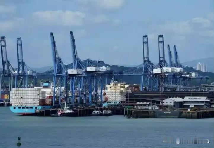 欧企接管巴拿马港口

巴拿马最高法院裁定长和集团特许权违宪，引发国际高度关注。