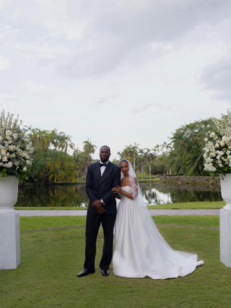 NBA 人生大事！阿丘瓦与女友完婚 晒出婚礼现场照！