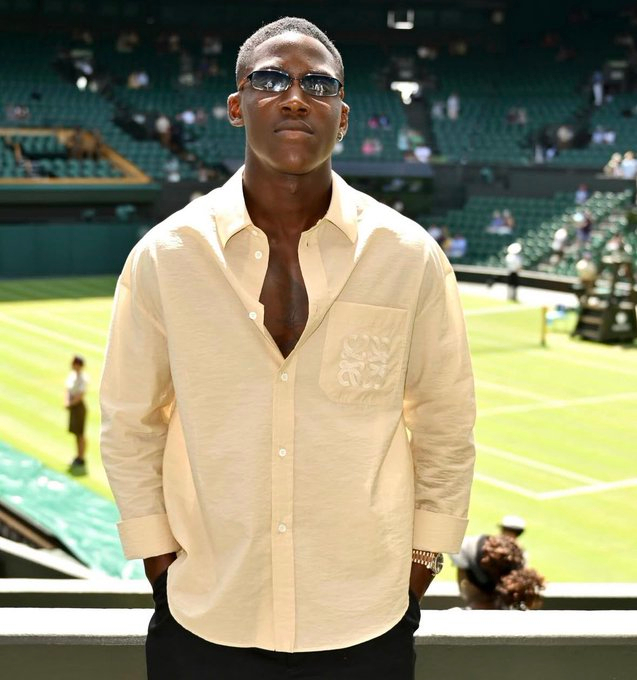 Ben Jacobs  梅努希望租借离队，他心仪的球队是那不勒斯。他想效仿麦克托