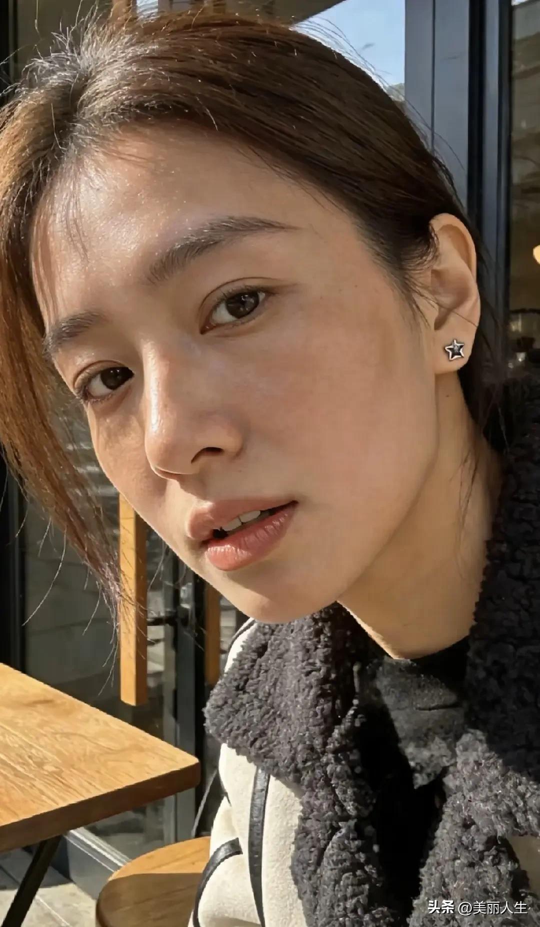 中式美学的浪漫，是元宵夜的一盏热茶，满室书香，岁岁常相见。