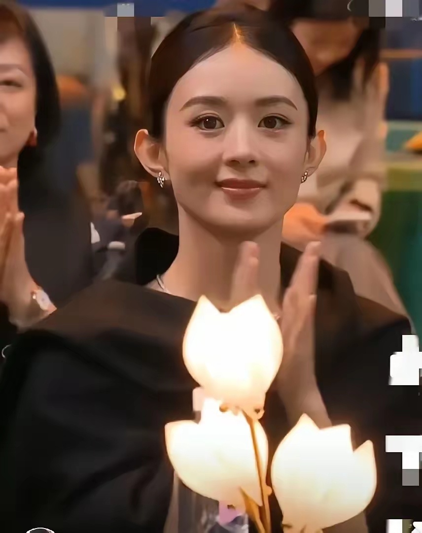 白玉兰陪跑这件事，赵丽颖已经经历3次了。第一次以《花千骨》获得提名，最终孙俪凭借