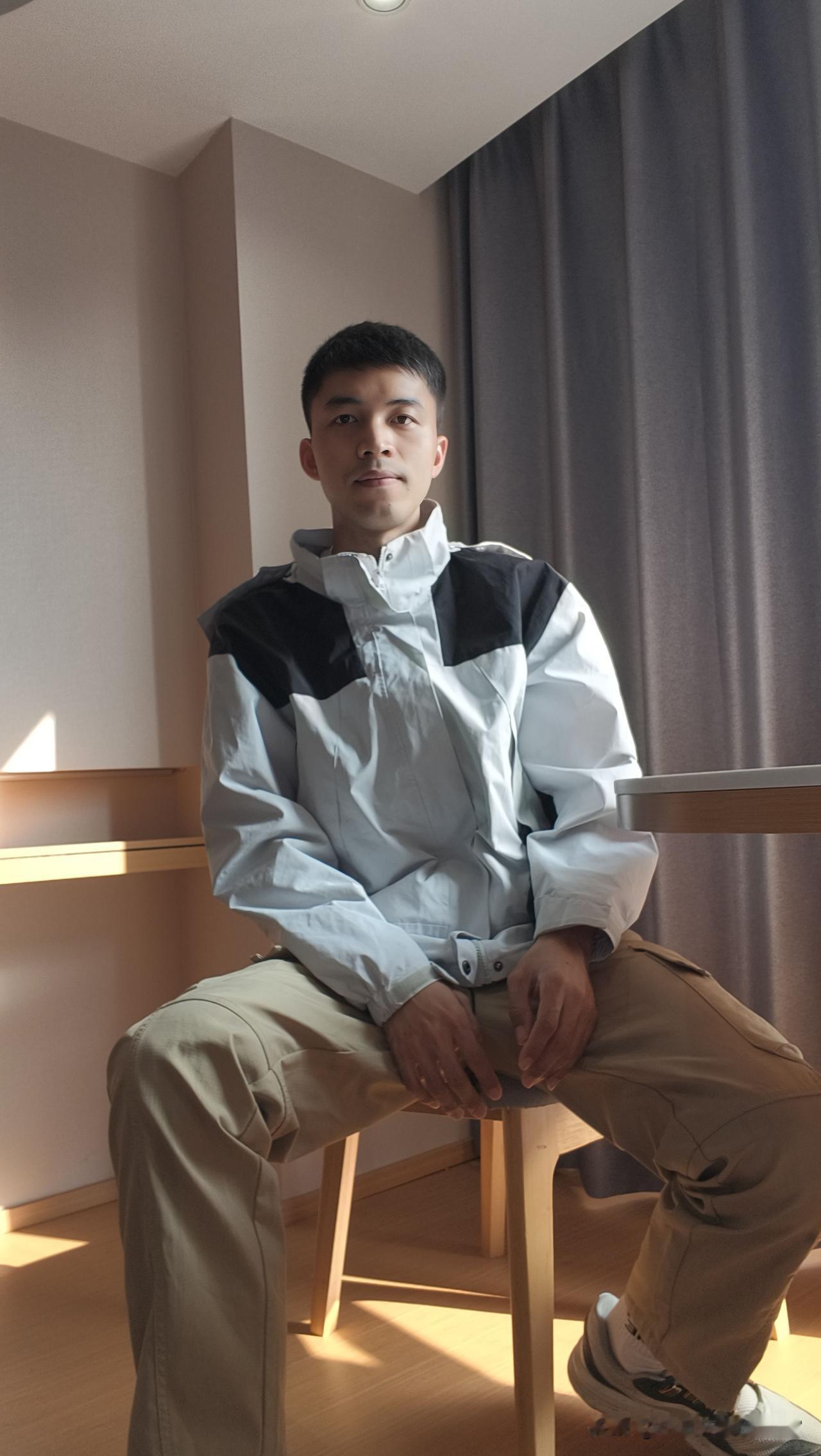 想换一个城市工作和生活，大家认为哪个城市比较合适呢？希望能给点建议

今天突发奇