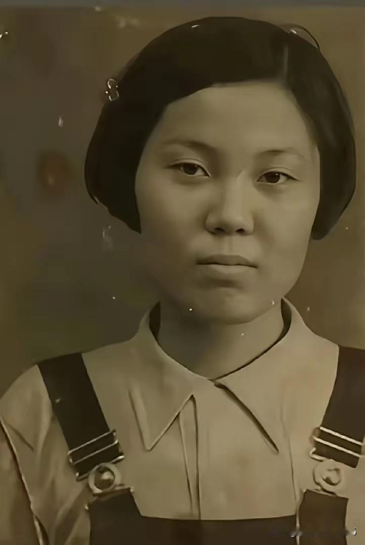 看《沉默的荣耀》，吴学成用一辈子，把父亲的出差等成了团圆，故事看得人泪流满面，感